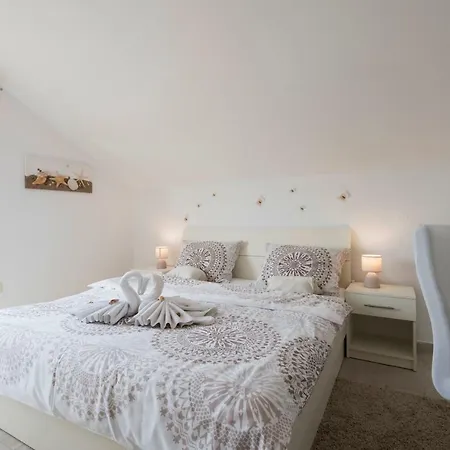 Batur 3* Задар