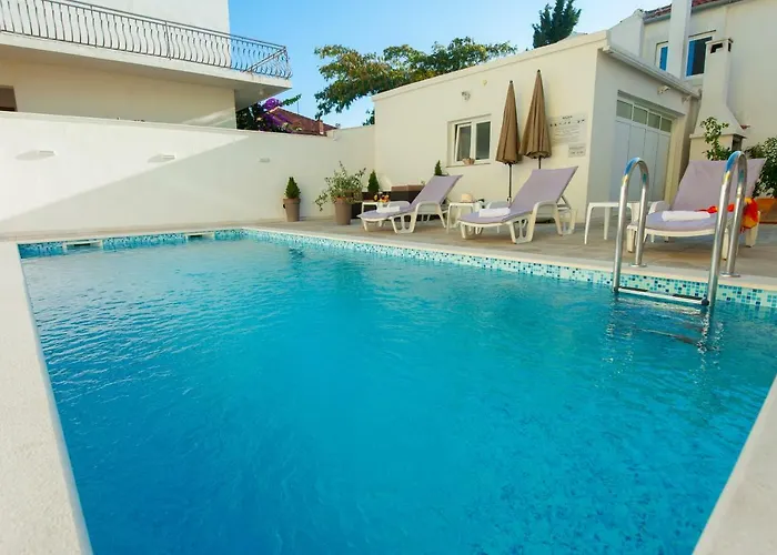 Batur Konukevi Zadar